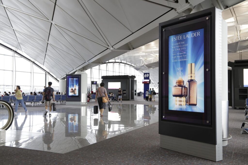 Hong Kong airport digital billboards with TPS Engage