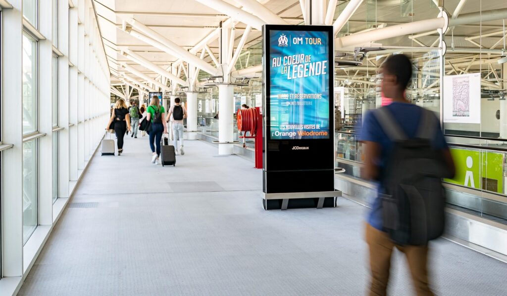 Marseille-Provence airport digital billboards with TPS Engage